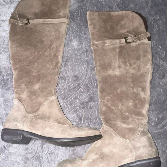 Very Volatile Tan Over the Knee Boots Suede - Picture 2 of 8